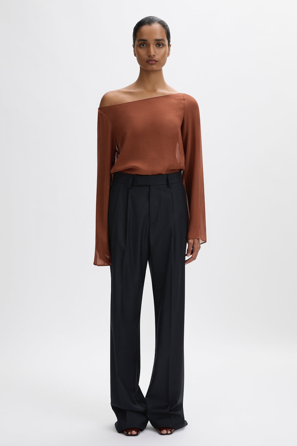 Nicola Trouser
