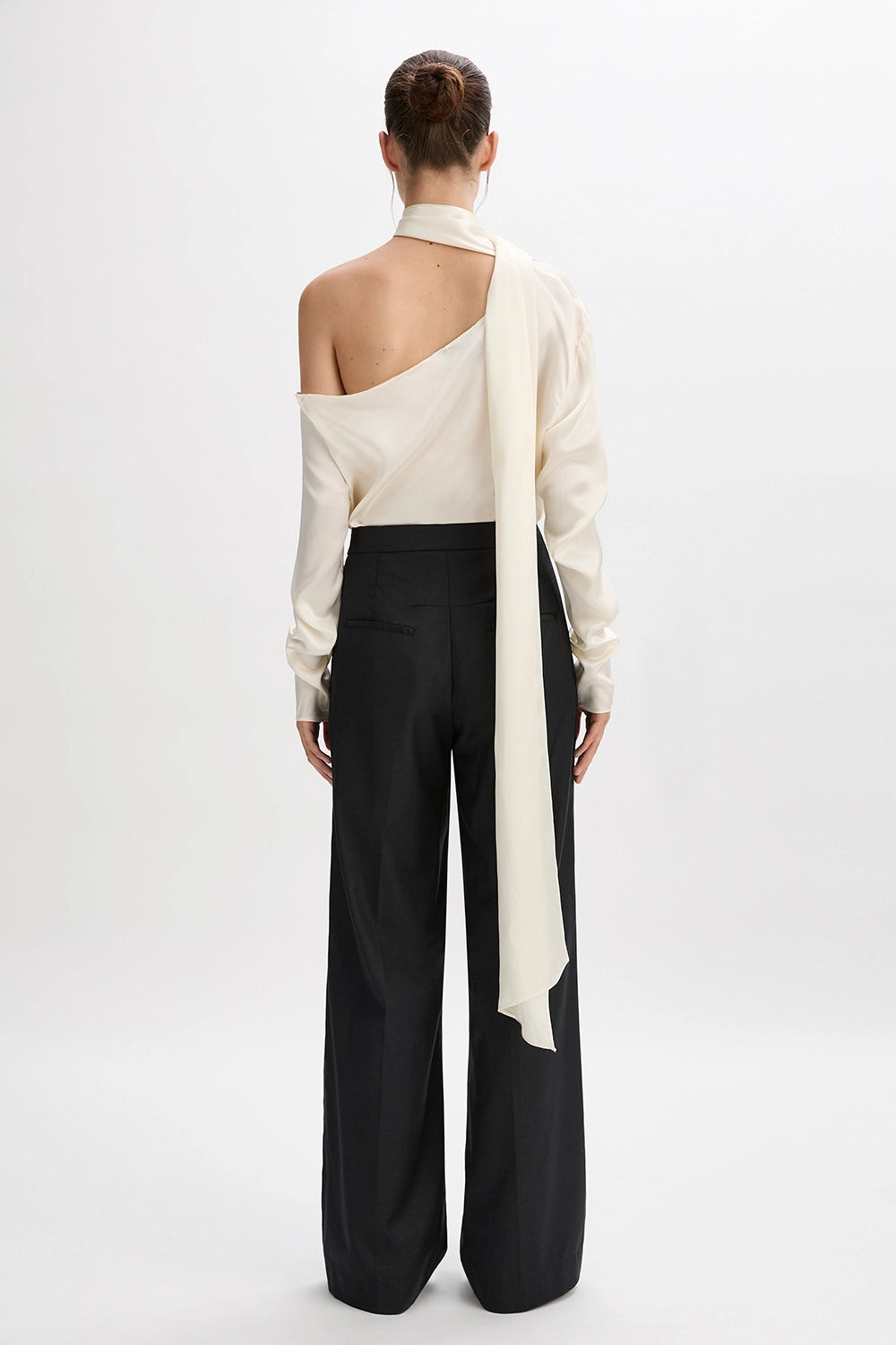 Relaxed Tailored Trouser