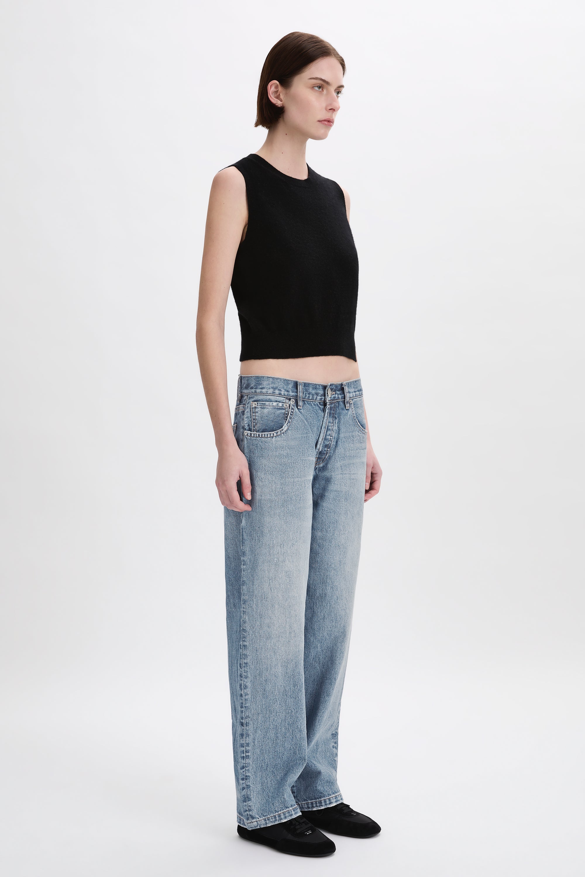 Mid-Rise Relaxed Jean