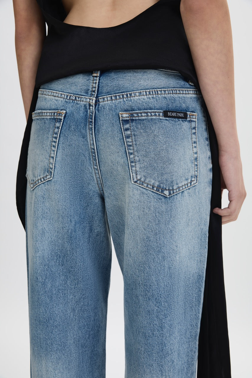 Mid-Rise Relaxed Jean