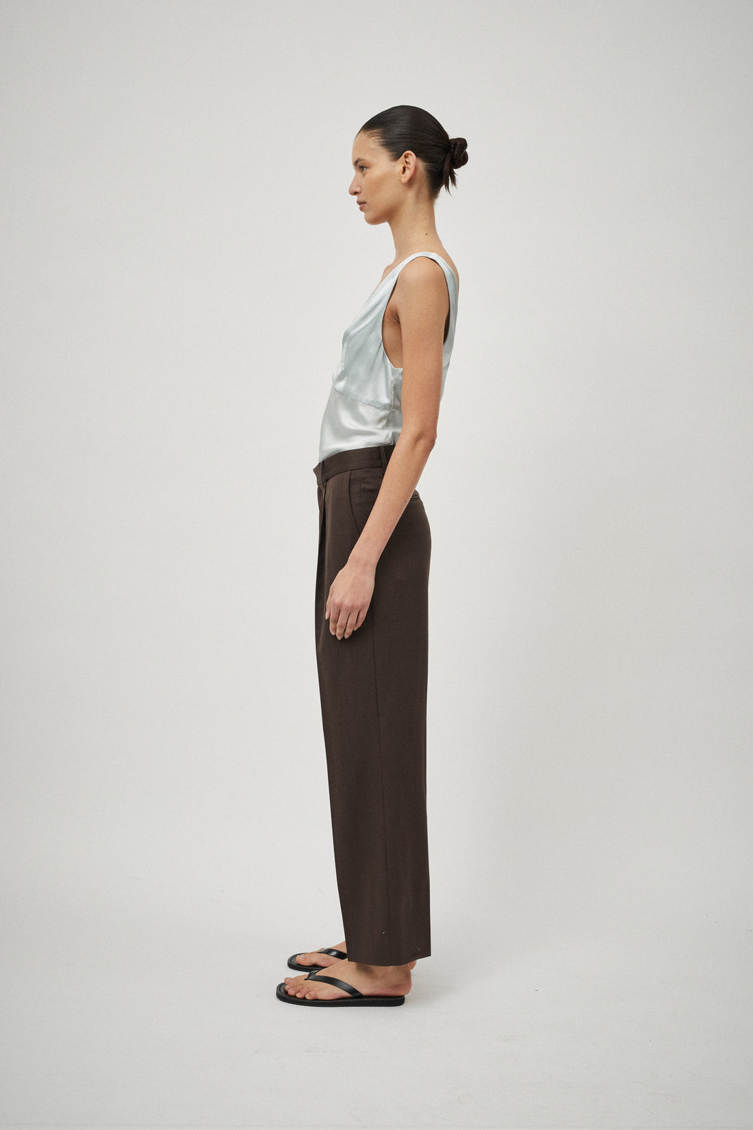Relaxed Pleat Trouser