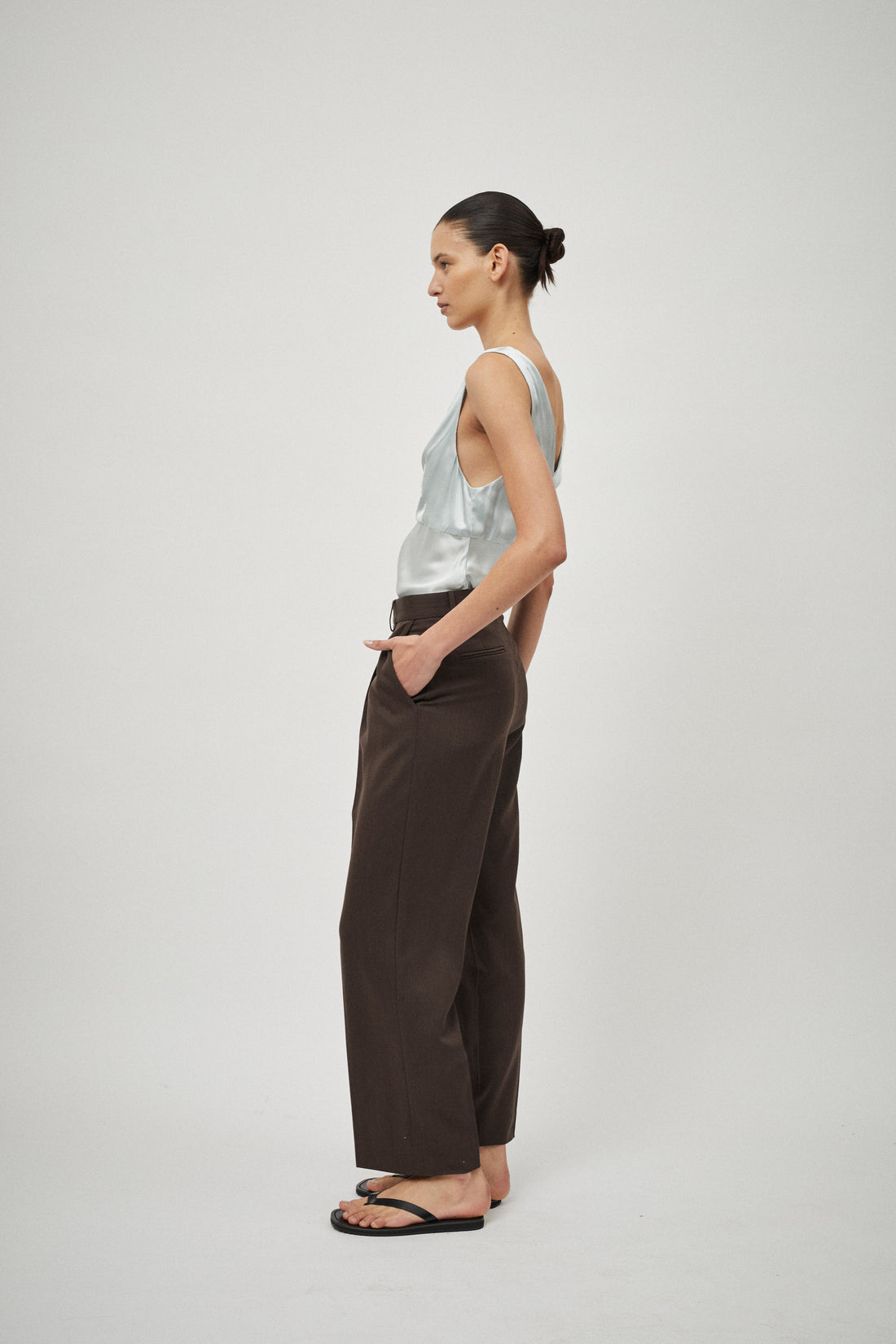Relaxed Pleat Trouser