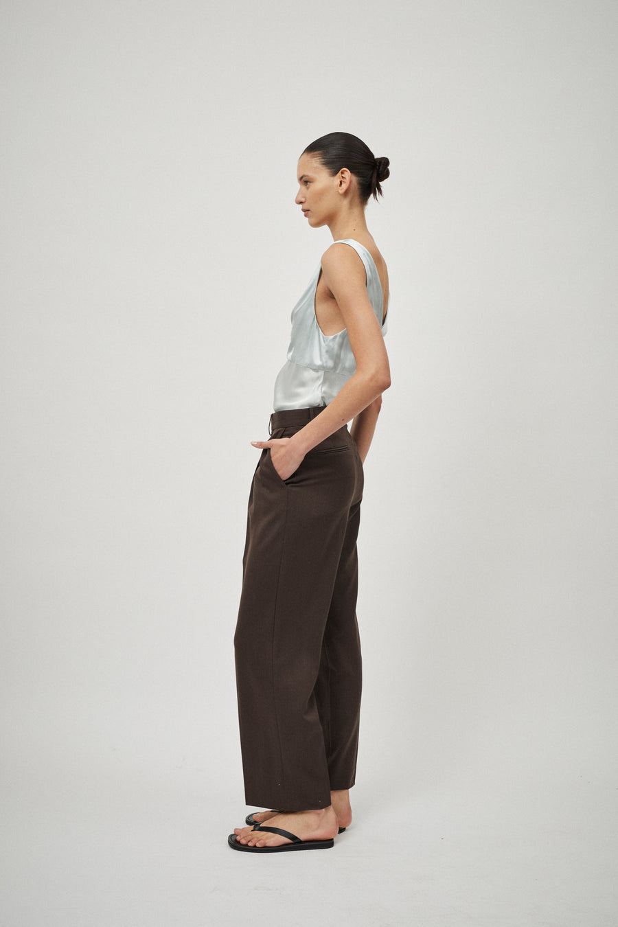 Relaxed Pleat Trouser