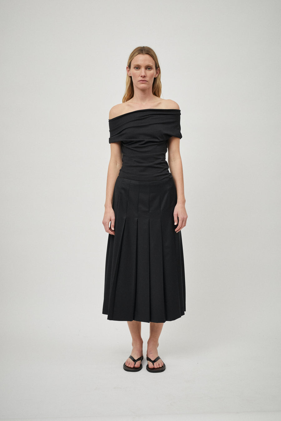Wool Pleat Skirt