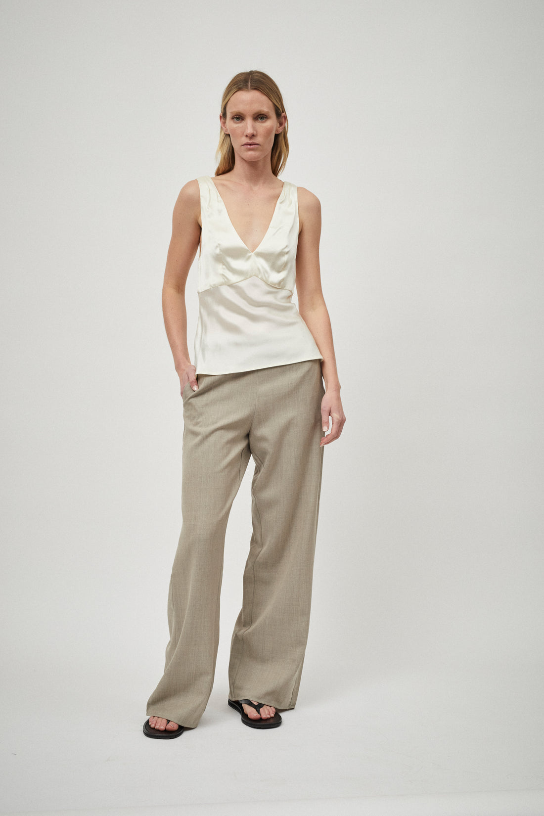 Wool Elastic Waist Pant