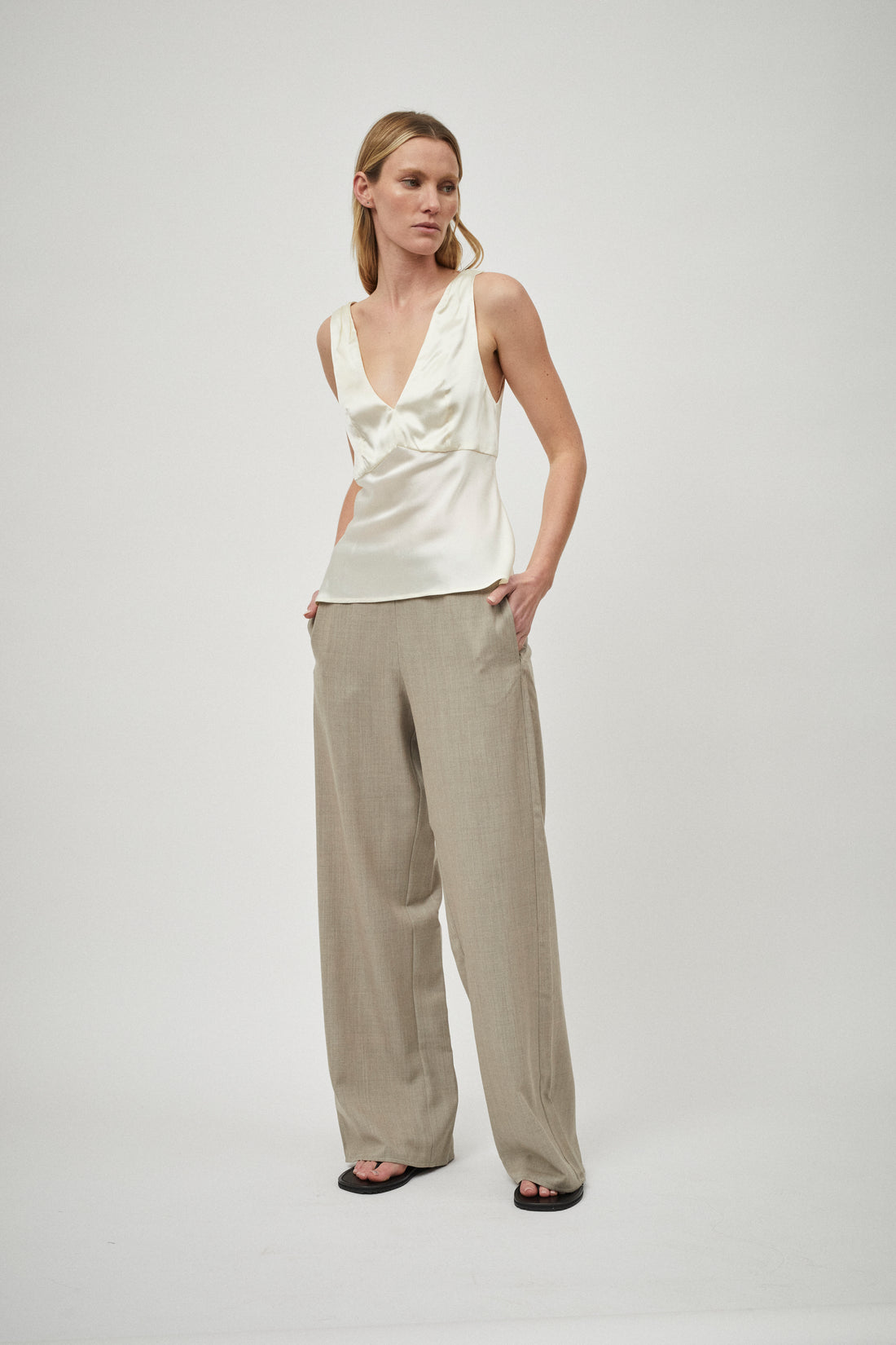 Wool Elastic Waist Pant