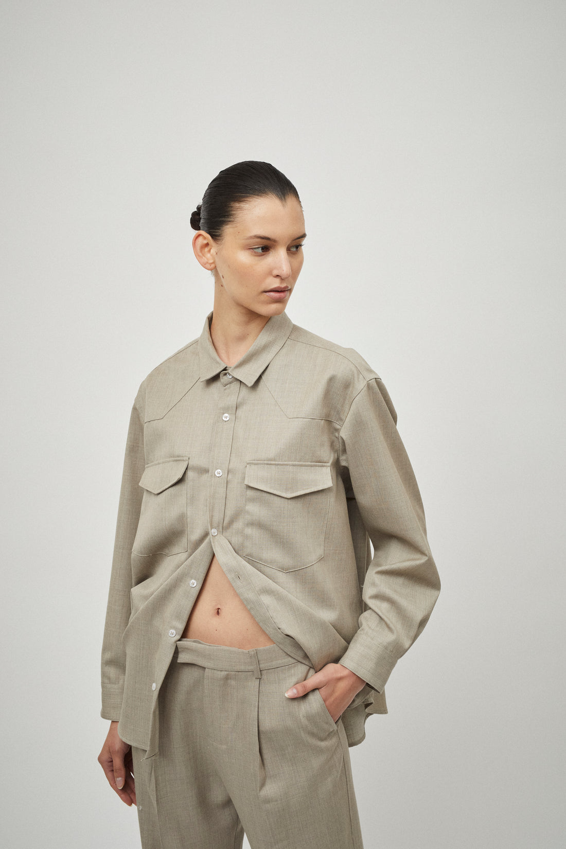 Relaxed Pleat Trouser