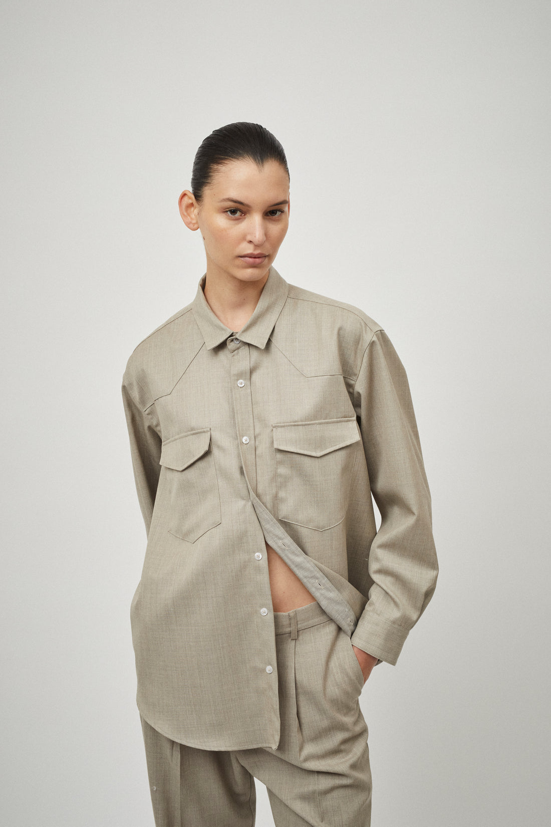 Relaxed Pleat Trouser