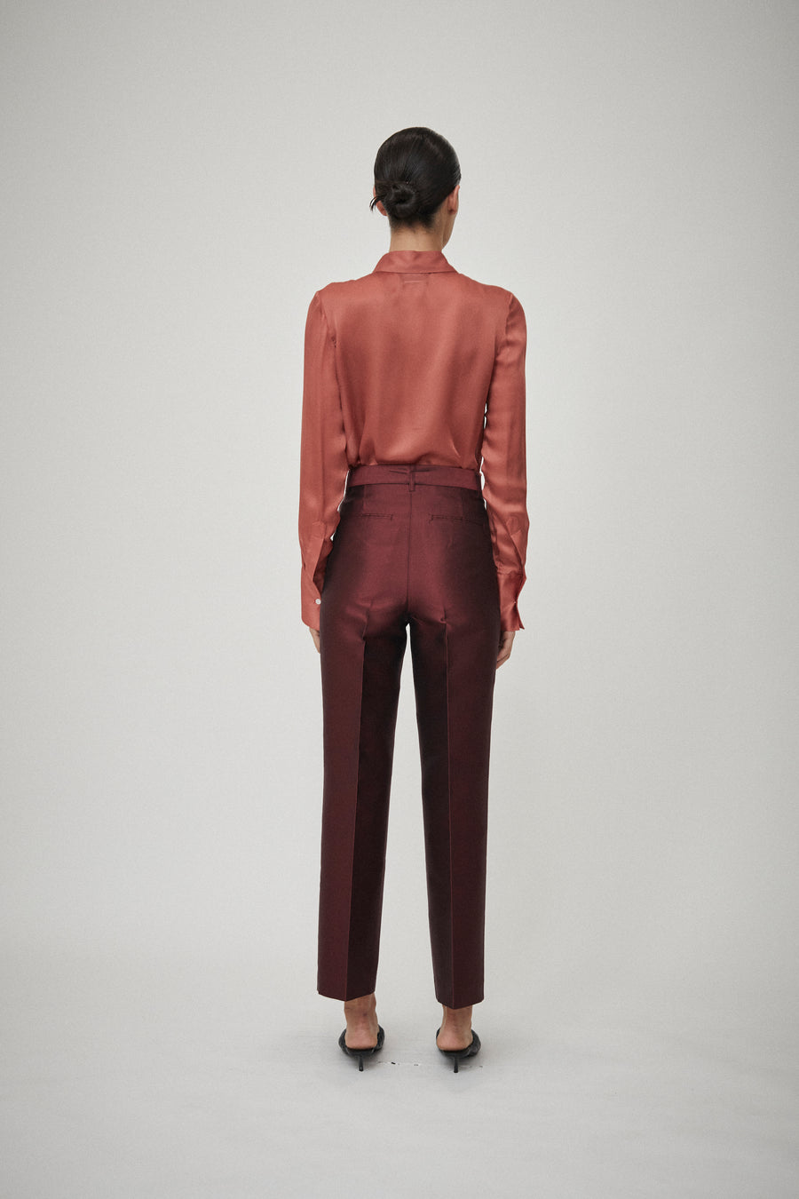 Silk Relaxed Pleat Trouser